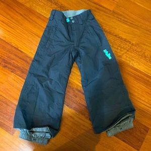 BLACK SNOW PANTS!